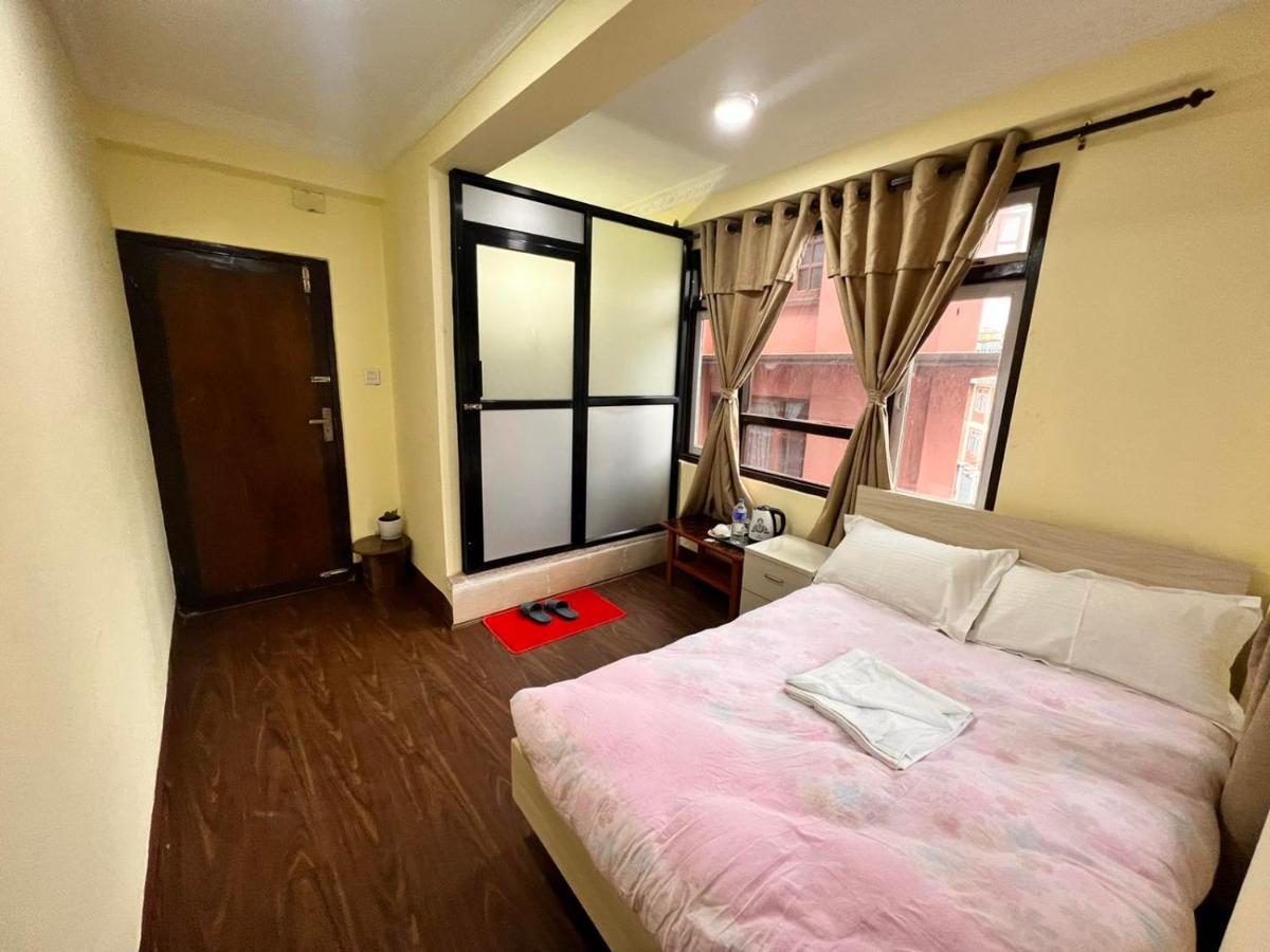 Lasa Kusa Homestay Lalitpur Ngoại thất bức ảnh