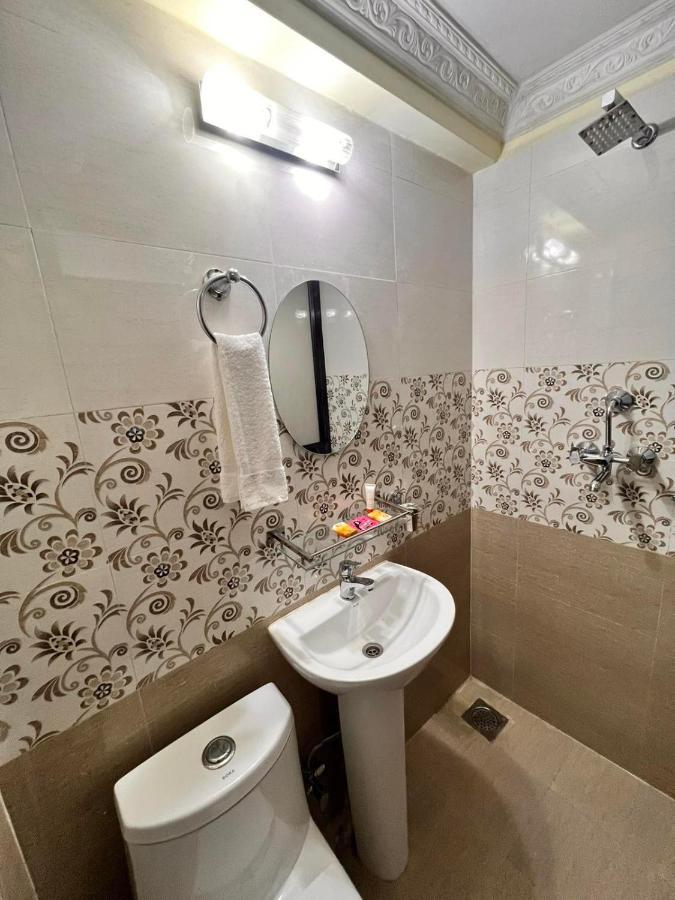 Lasa Kusa Homestay Lalitpur Ngoại thất bức ảnh